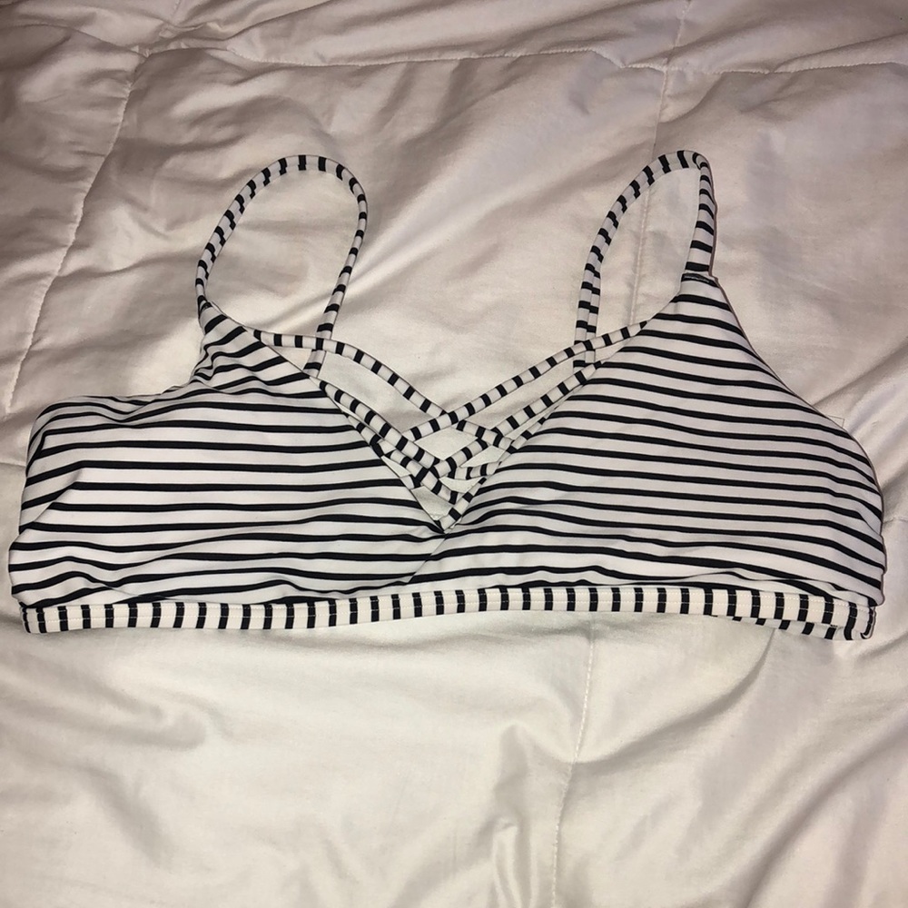 Bikini top.